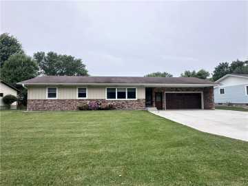 Eau Claire, WI: 2532 Frostwoods Street