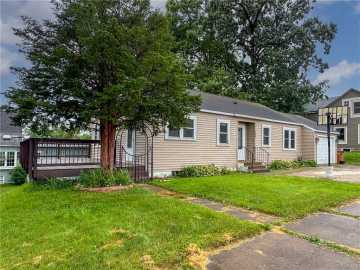 Mondovi, WI: 125 W Water Street