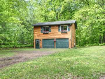 New Auburn, WI: 14534 290th Avenue