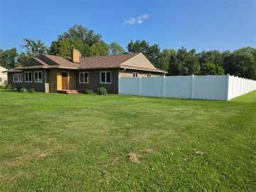 Rice Lake, WI: 1012 W Knapp Street