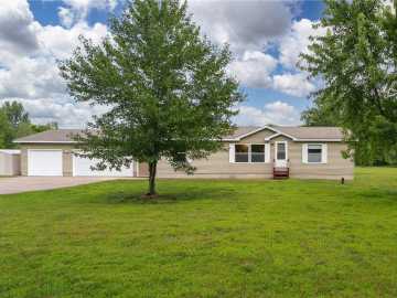 Eau Claire, WI: E9899 190th Avenue