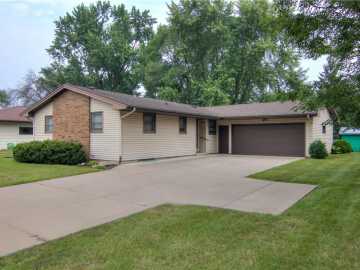 Eau Claire, WI: 202 E Hamilton Avenue