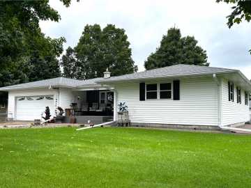 Independence, WI: 36075 Ash Street 