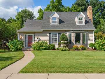 Eau Claire, WI: 1622 Main Street