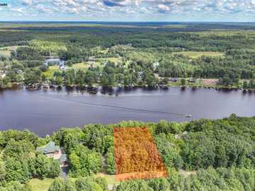 Holcombe, WI: W9346 Woodlawn Drive