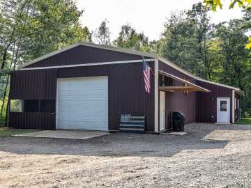 Merrillan, WI: W10709 Sand Road