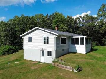 Elk Mound, WI: 4432 County Hwy M South 