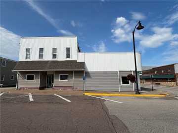Blair, WI: 106 S Urberg Avenue