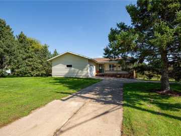Clayton, WI: 332 Prentice S Street