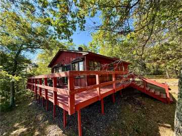 Minong, WI: 12604 Pokegama Road