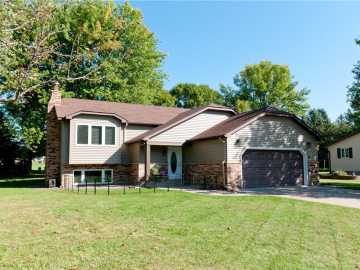 Rice Lake, WI: 405 E St Patrick Street
