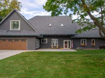 Eau Claire, WI: 217 Sky Line Drive