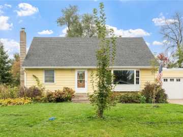 Prescott, WI: 368 Young S Street