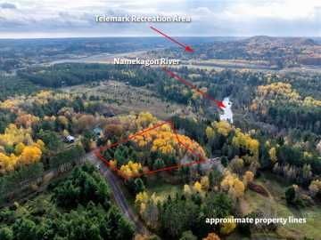 Cable, WI: 14991 S Riverside Road
