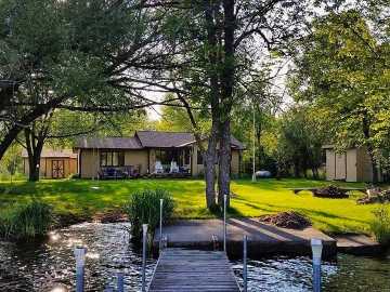 Solon Springs, WI: 10922 S Stone Road