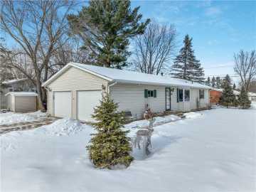Altoona, WI: 612 10th W Street