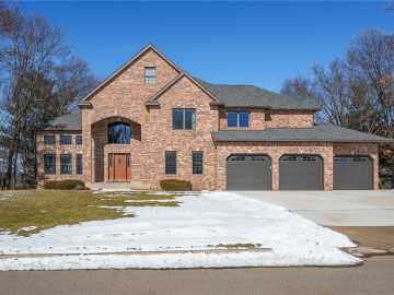Altoona, WI: 1520 Knollwood Trail