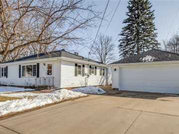 Altoona, WI: 3403 Valmont Avenue