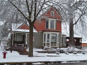 Hayward, WI: 10576 Kansas Avenue