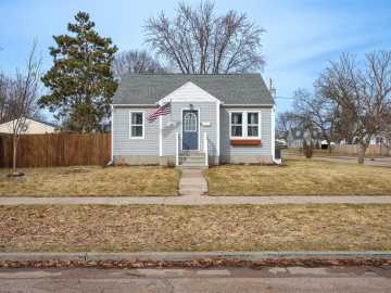 Eau Claire, WI: 1622 Sherwin Avenue