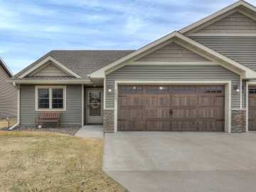 Eau Claire, WI: 5609 Green Park Drive