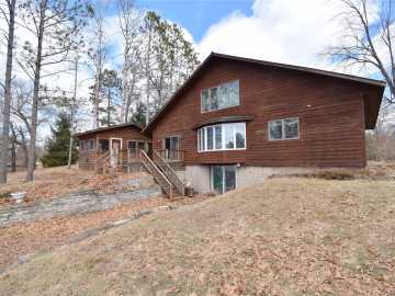 Webster, WI: 3434 Chenoweth Drive