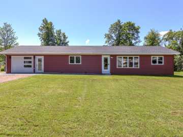 Holcombe, WI: 27733 268th Avenue