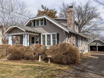 Ladysmith, WI: 407 E 2nd S Street