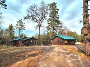 Hatfield, WI: W9110 Carmon Lane
