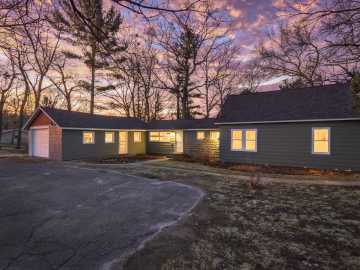 Webster, WI: 5205 State Road 70 