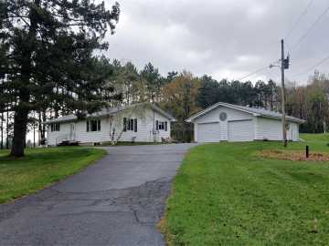 Chippewa Falls, WI: 3339 160th St 