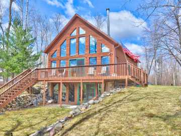 Hayward, WI: 11295W Seagull Lane