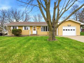 Baldwin, WI: 1430 8th Avenue