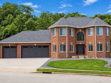 Eau Claire, WI: 4712 Oakwood Hills Parkway