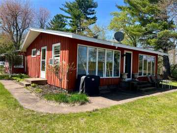 Cumberland, WI: 2534 H 11 3/4 - 12th Street