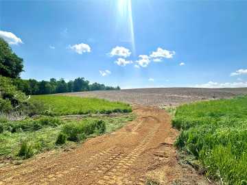 Plum City, WI: W325 50th Avenue