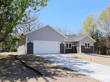 Trempealeau, WI: 11893 Pine Street