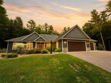 Wausau, WI: 230217 Pine Hills Drive Drive