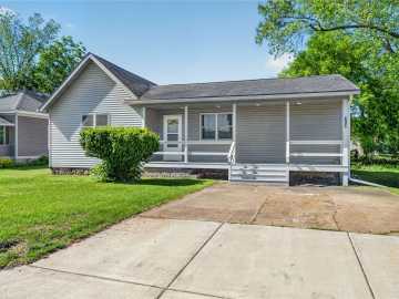 Spooner, WI: 219 Spruce Street