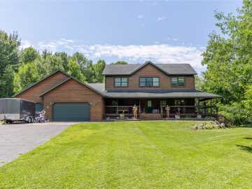 Ladysmith, WI: W8259 Summit Avenue
