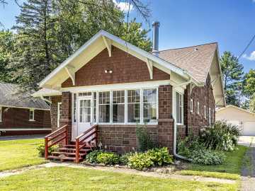 Hixton, WI: 174 W Main Street
