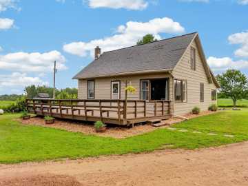 Ridgeland, WI: N14212 550th Street