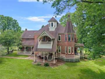Ettrick, WI: 22961 Church Street