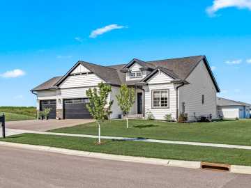 Fall Creek, WI: 803 S White Street