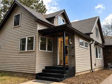 Cumberland, WI: 584 21 1/2 Avenue
