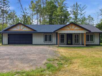 Hayward, WI: 7623N County Highway CC 