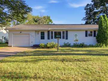 Chippewa Falls, WI: 1002 W Spruce Street