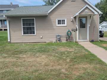 Arcadia, WI: 207 N Owen Street