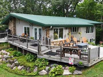 Siren, WI: 22605 State Road 35 