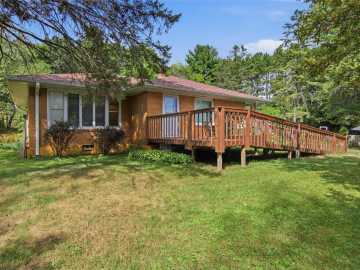 Eau Claire, WI: 1290 County Road F 